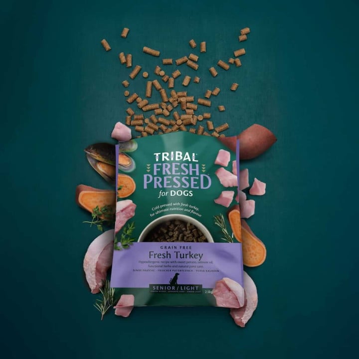 Šalto spaudimo maistas šunims senjorams ir dietiniams poreikiams su kalakutiena – Tribal Fresh Pressed Senior/Light Turkey