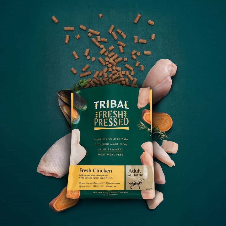 Maistas šunims, vištiena šalto spaudimo „Fresh Pressed Chicken - ADULT“, TRIBAL