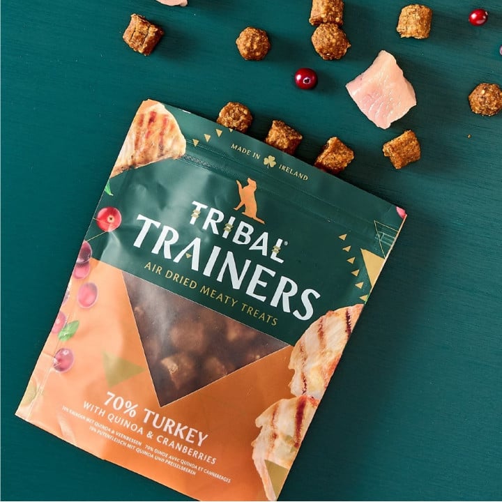 Kalakutienos ir spanguolių skanėstai dresūrai šunims „Turkey & Cranberry“, TRIBAL, 80g